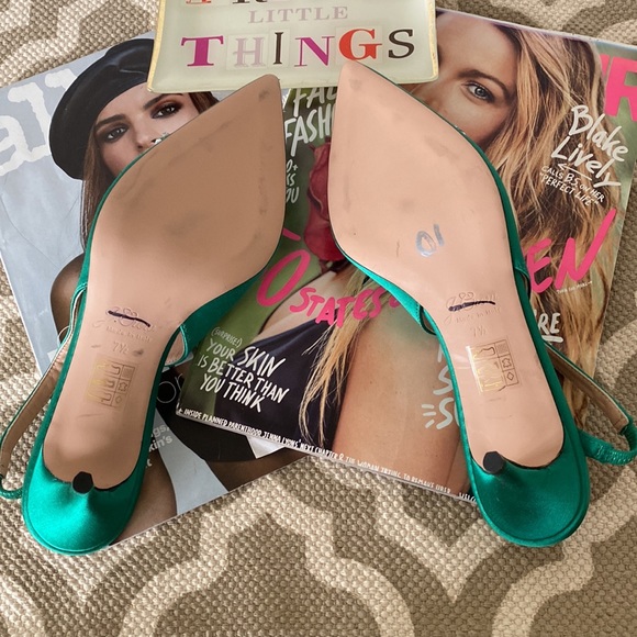 “J Crew,Colette” satin emerald green slingback with  embellished bow; size 7.5 - Picture 11 of 12